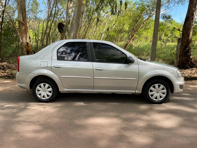 RENAULT LOGAN EXP 1.0 16V 2011