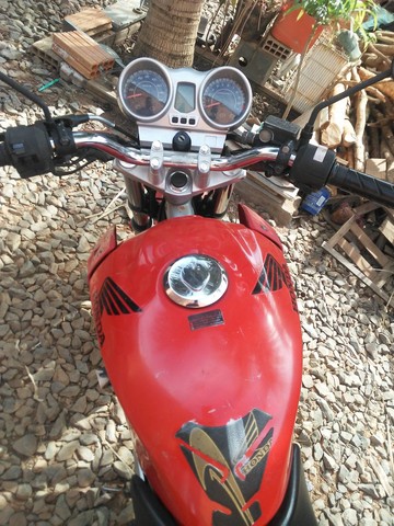 VENDO TWISTER 250 CC ANO 2008
