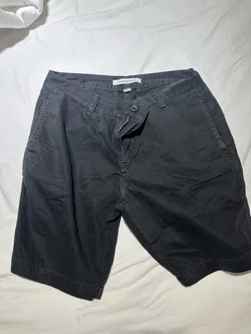 Bermuda Calvin Klein tamanho 44
