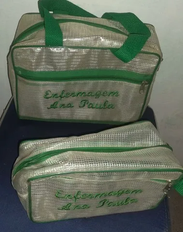 Duas bolsas com o efemagem e Ana paula