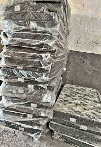 Vendo colchão solteiro poucas unidades  - Foto 3