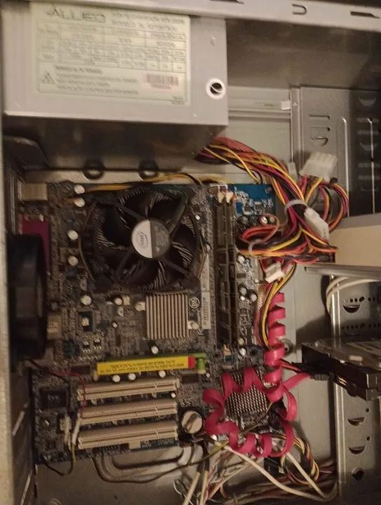 Computador GigaByte Proc. Intel (R) Dual Core 2.60Ghz. Funcionando Perfeito. - Foto 2