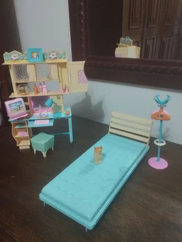 Quarto Barbie All Around Home