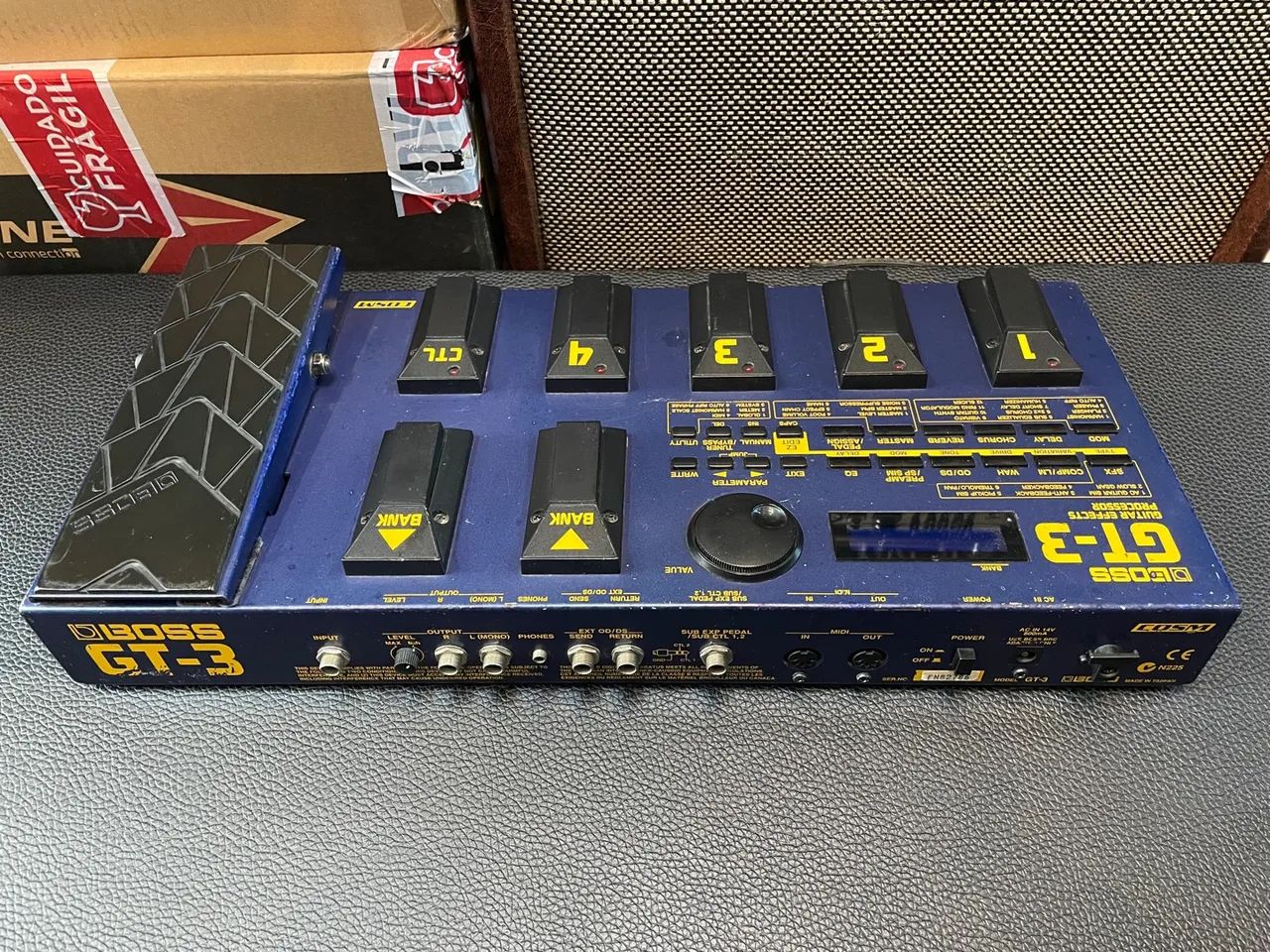 Pedaleira de guitarra Boss Gt3 - Foto 2