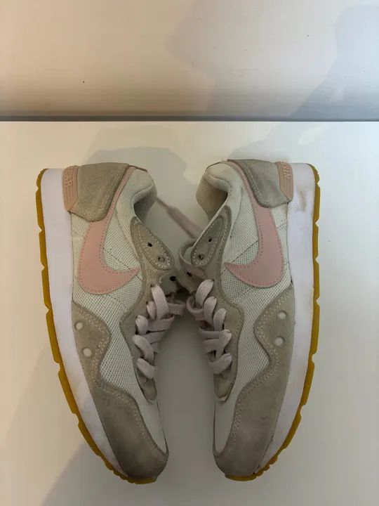 Tênis Nike sportswear Venture runner rosa/cinza TAM 35 - Foto 4