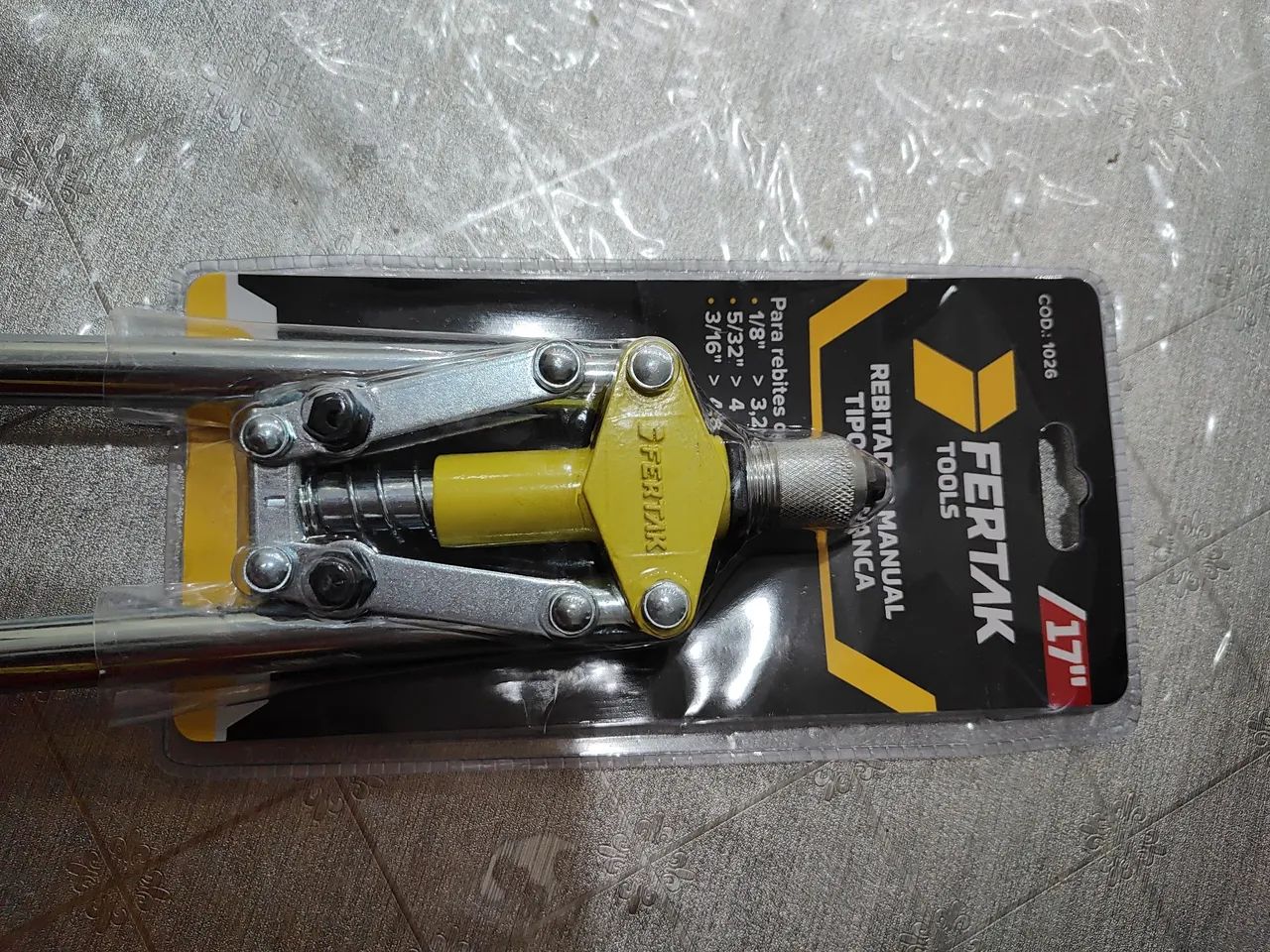 Alicate Rebitador Manual Fertak - Foto 2