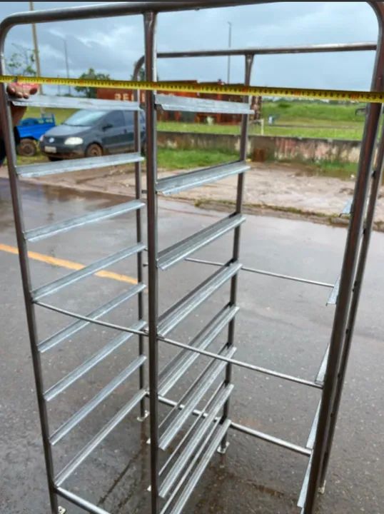 Carrinho de Inox S/ Bandejas - Foto 4