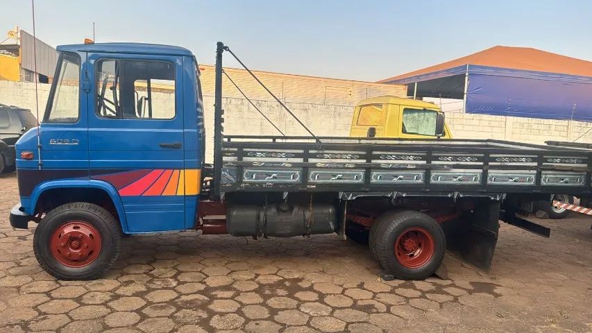 MB 608 D 1985/1985 Carroceria - Foto 4