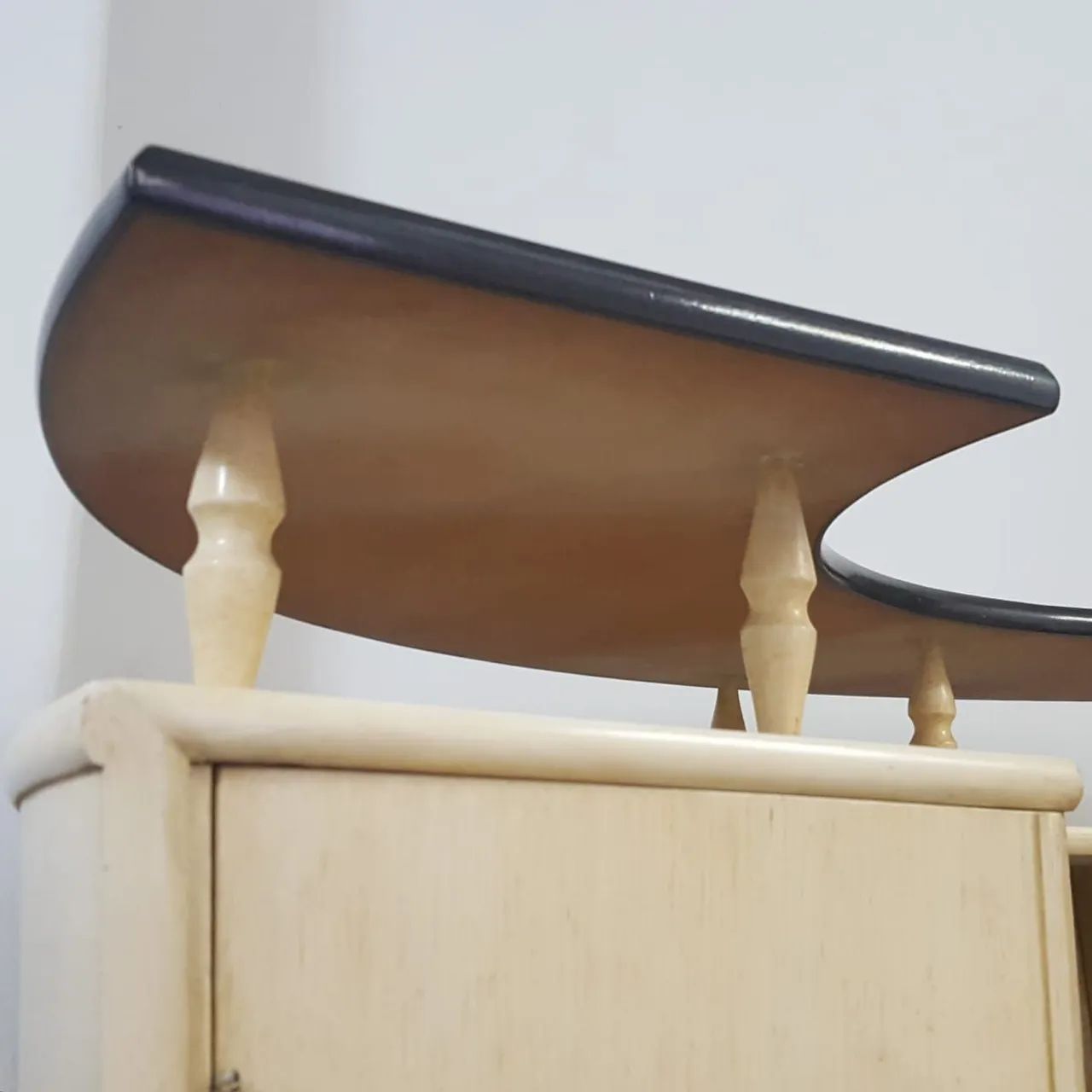 Espetacular barzinho pés palito anos 50 c/ 3 banquetas - Foto 5