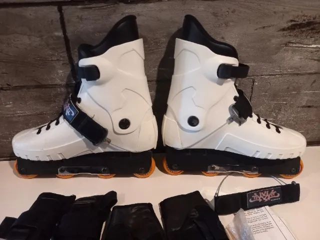 Patins Traxart Street agressive número 43 - Foto 3