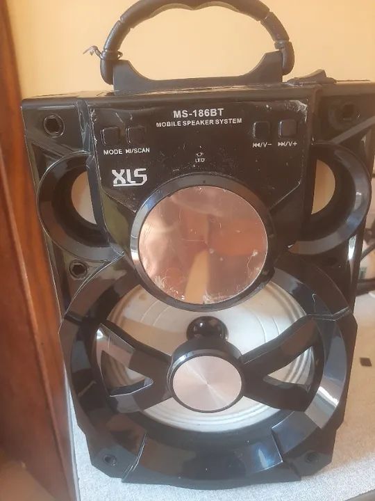 Caixinha de som com Bluetooth 