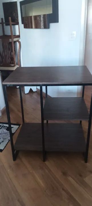 Adega/Bar com espaço para climatizador de vinho