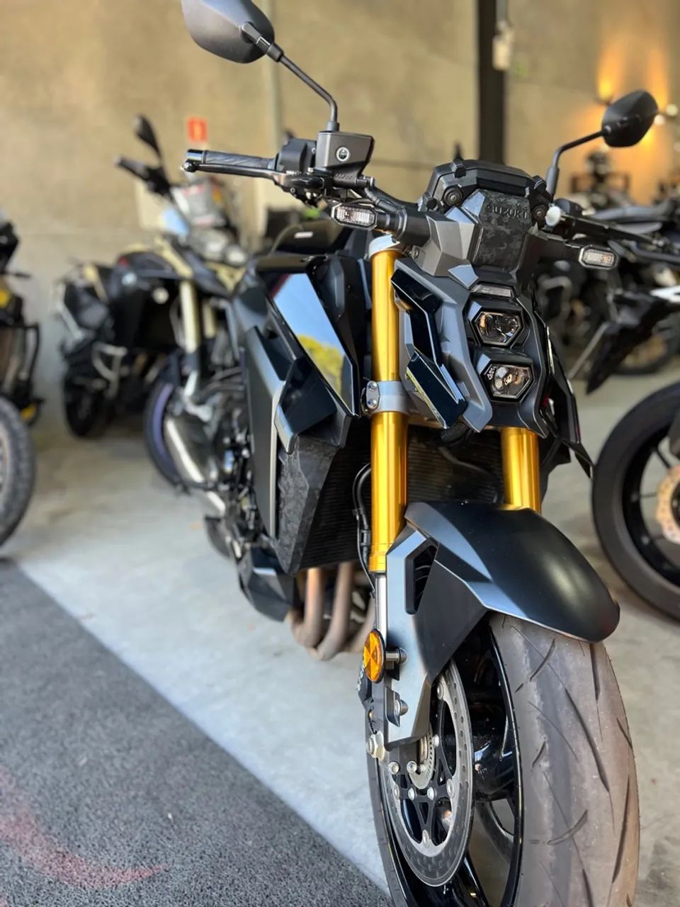 Suzuki GSX-S 1000 - Foto 5