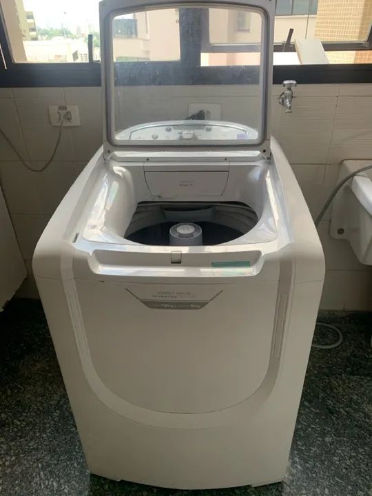 Maquina lava e seca Eletrolux - Foto 2