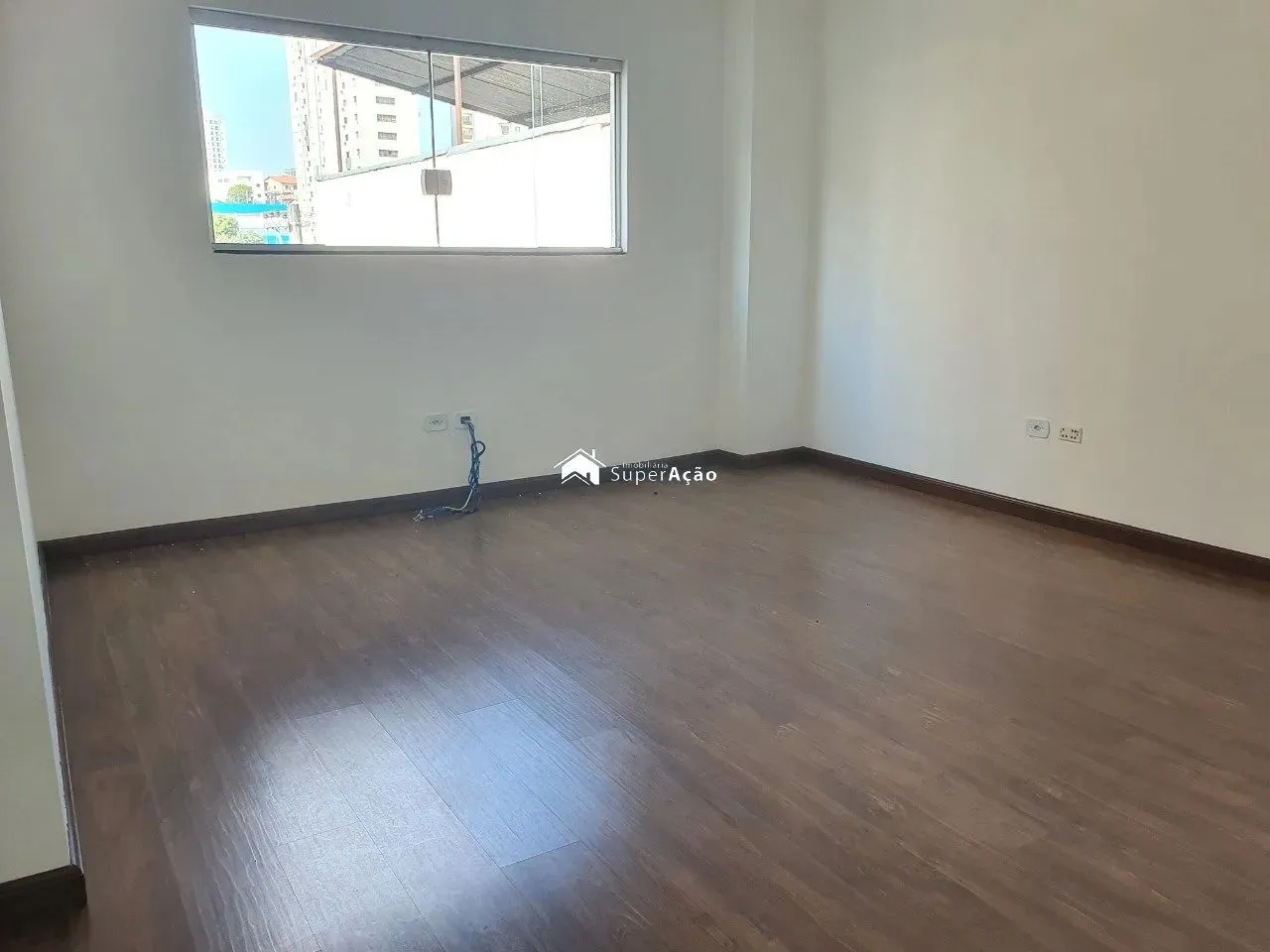 Salas comerciais 160m² - Vila Lanzara