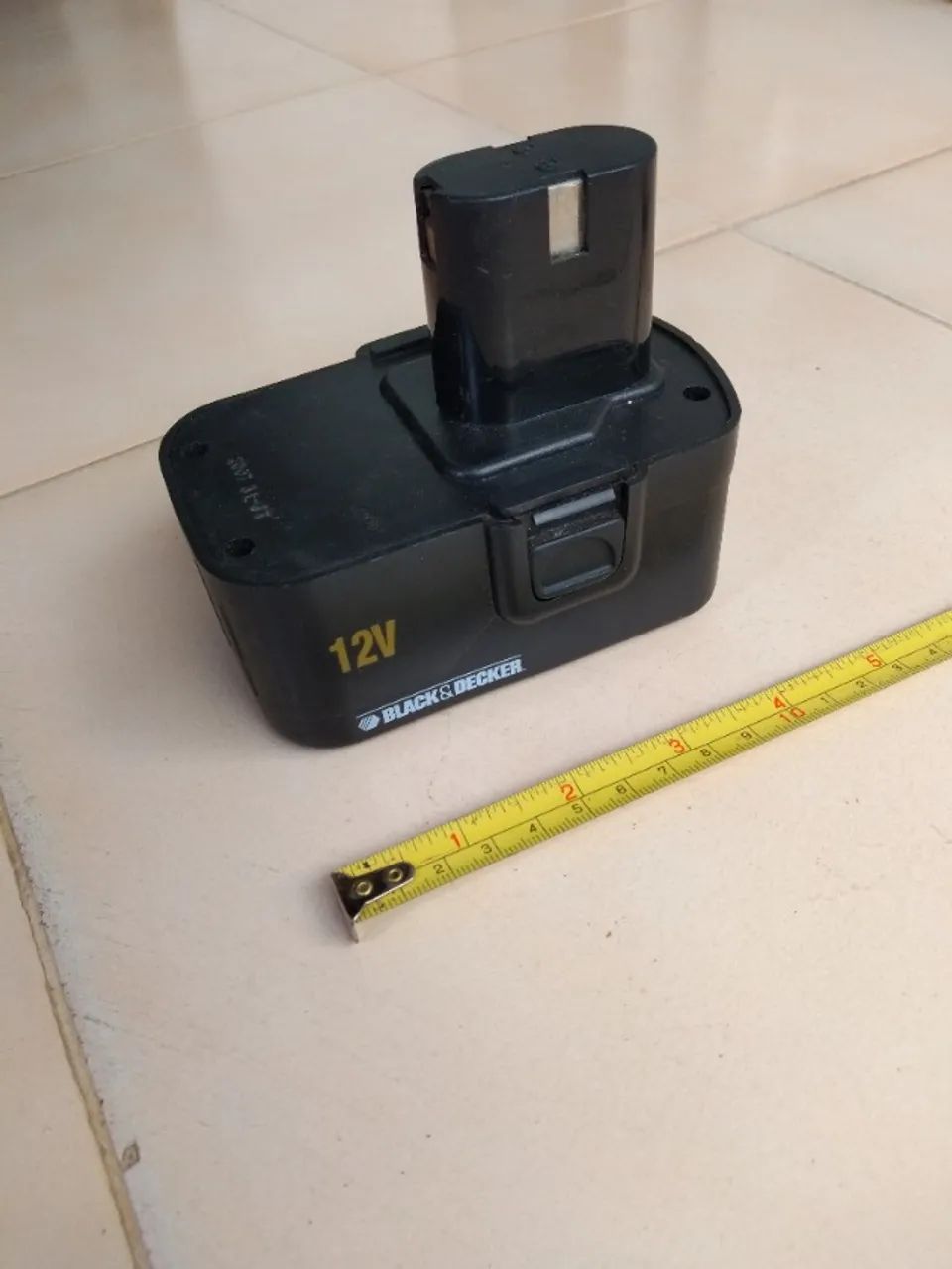 Carcaça de bateria da Parafusadeira Black + Decker CD121 Tipo 1