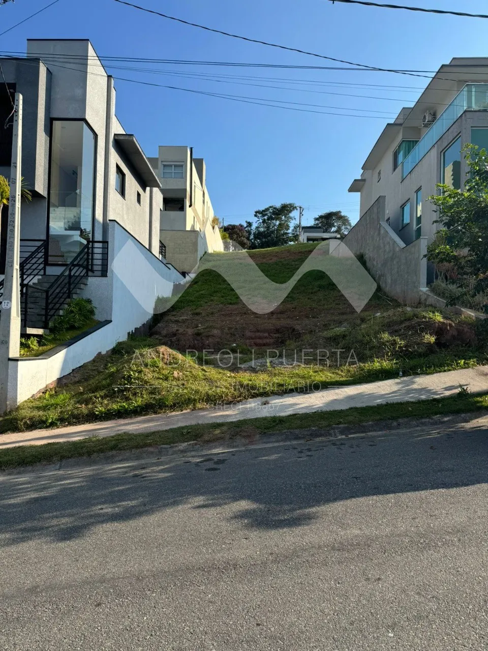Terreno em Condomínio à Venda em Mogi das Cruzes-SP, Bairro Bella Citta, 257,77m² de Área