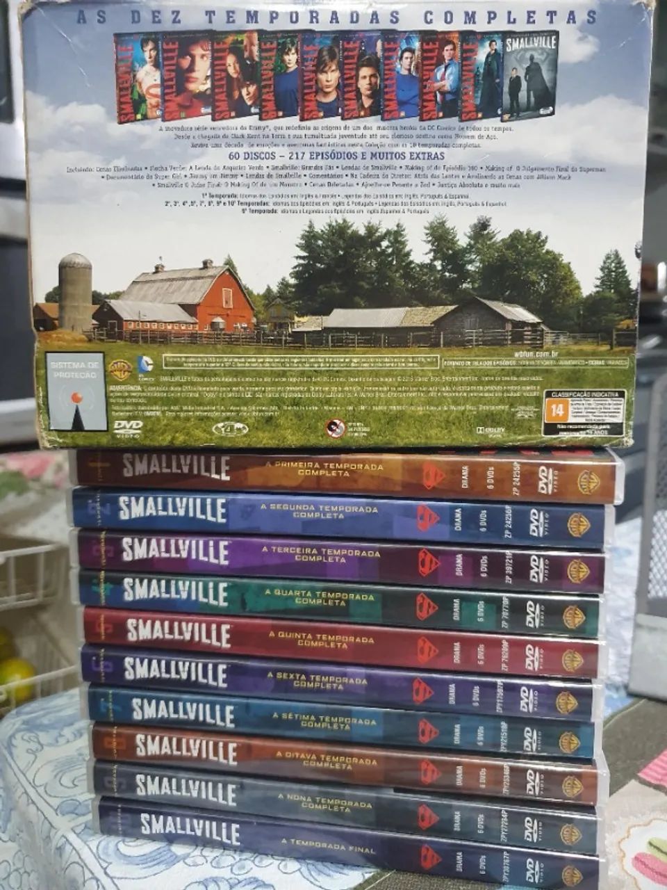 Box DVD completo de DC Smallville Original com 10 temporadas - CDs