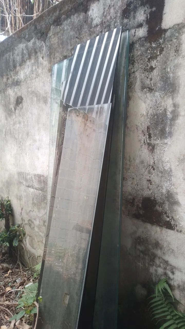 Blindex usados ( só fixos, não tenho portas peça R$ 100,00 - Foto 2