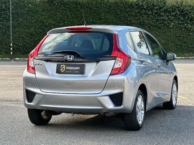 Fit 1.5 LX Manual 2017 - Retrovisores Elétricos - Comandos no Volante - Laudo Aprovado - Foto 5