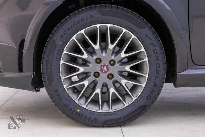 PUNTO 1.8 BLACKMOTION 16V FLEX 4P AUTOMATIZADO - Foto 3