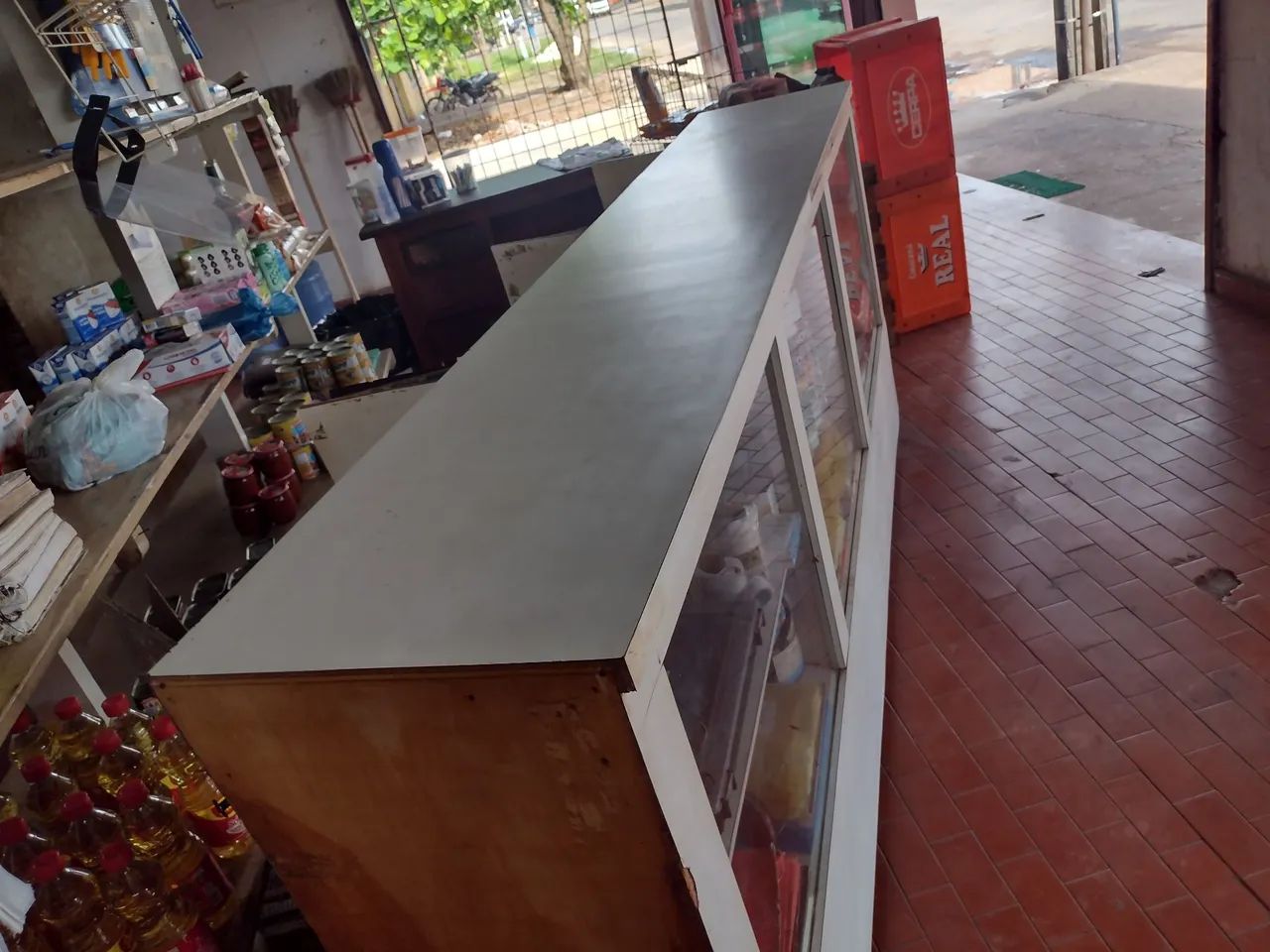 Balcão, Vitrine, mostruário de vidro.