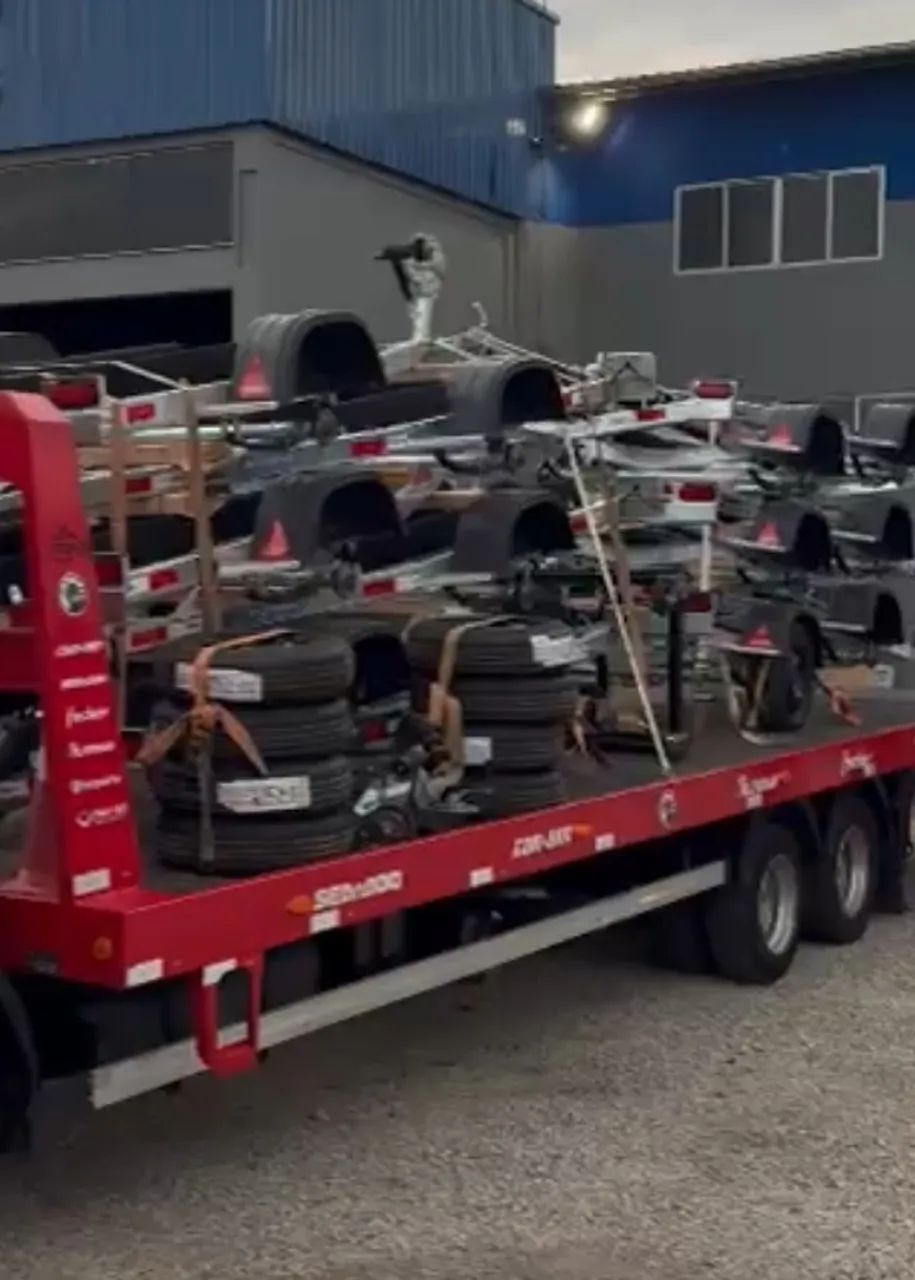 Carretinha de jet ski, galvanizada sem rodagem !! - Foto 2