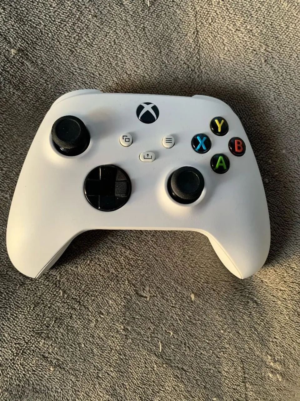 Xbox one s 1 tb + controle de series + jogos digitais - Foto 2