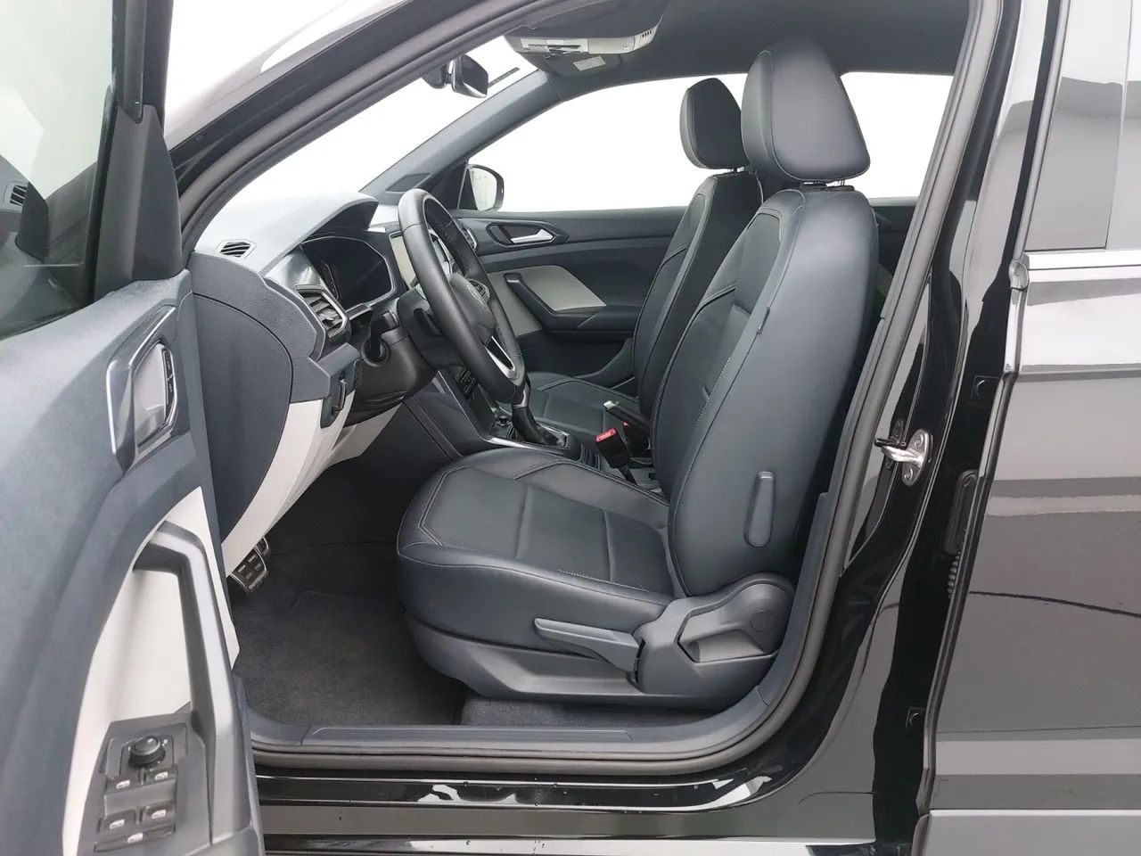Volkswagen T-Cross Highline 1.4 TSI Flex 16V 5P AUT, foto 16 de 18