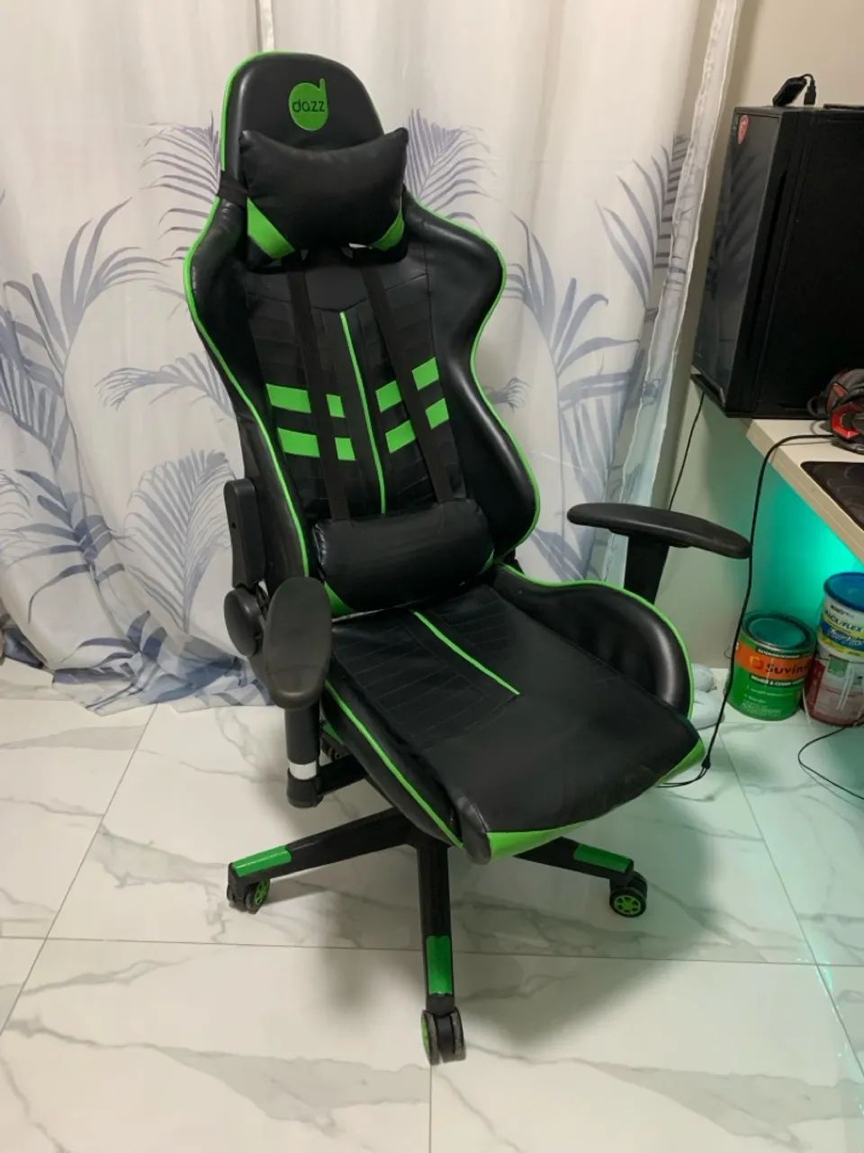 Cadeira Gamer Dazz - Conforto e Estilo para suas longas sessões! - Foto 4