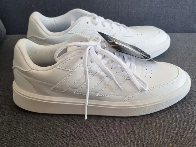 Tênis branco Adidas tam 39