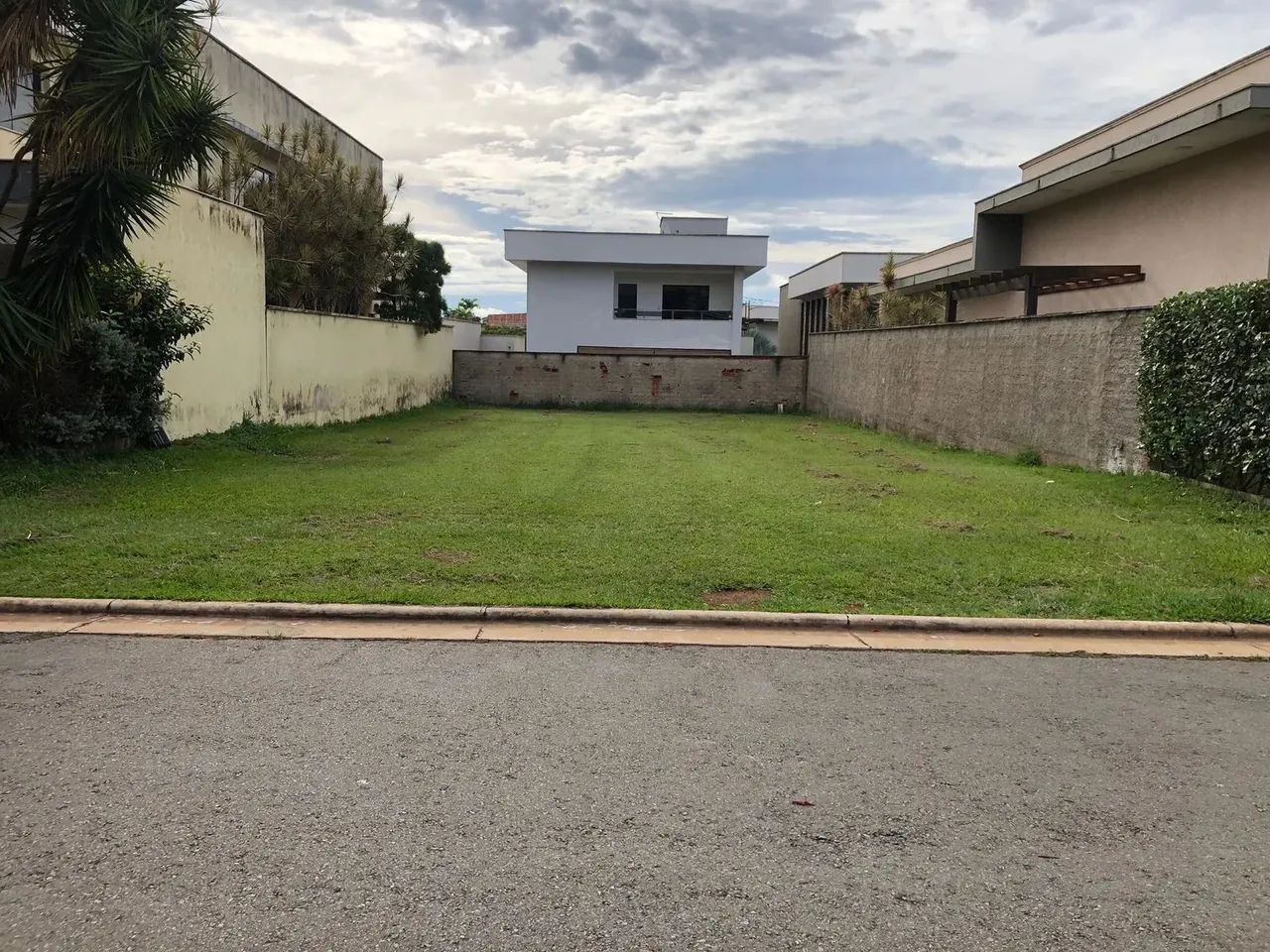 Excelente lote no Jardins Lisboa com 377m2 - Foto 2