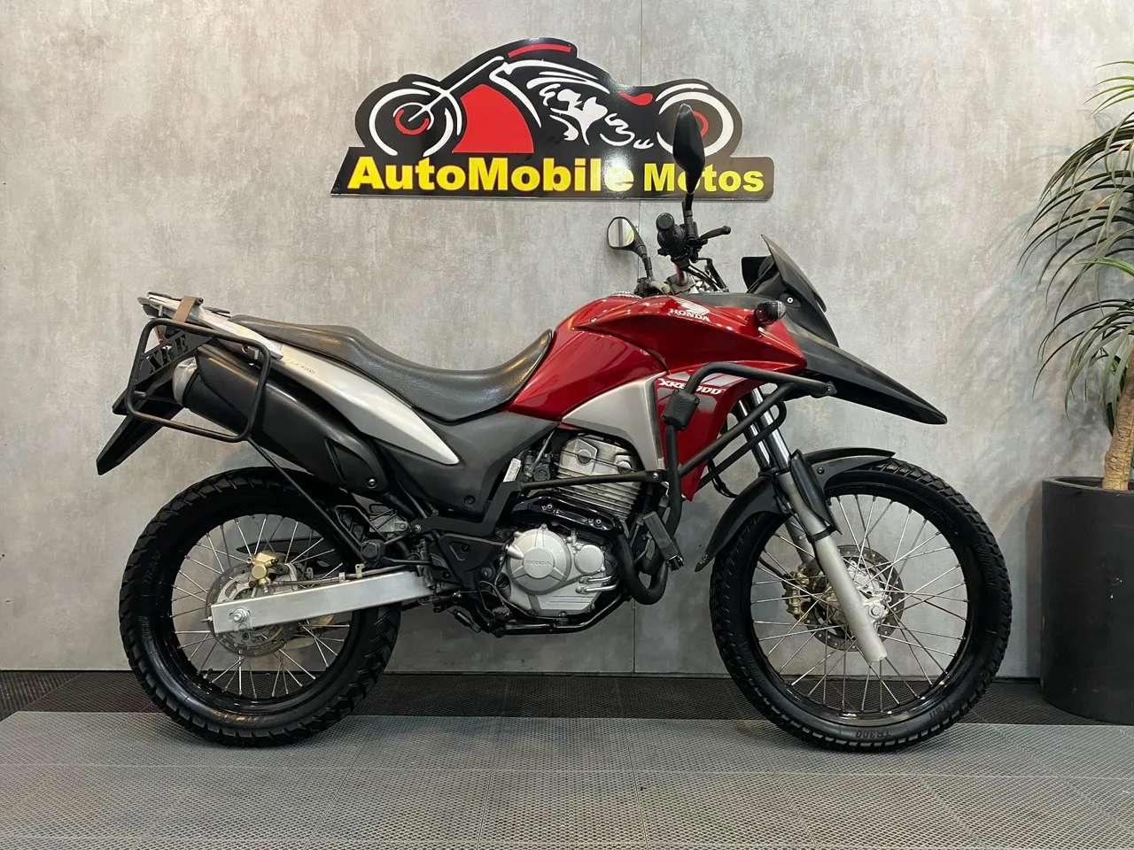 Motos HONDA XRE 2015 no Brasil