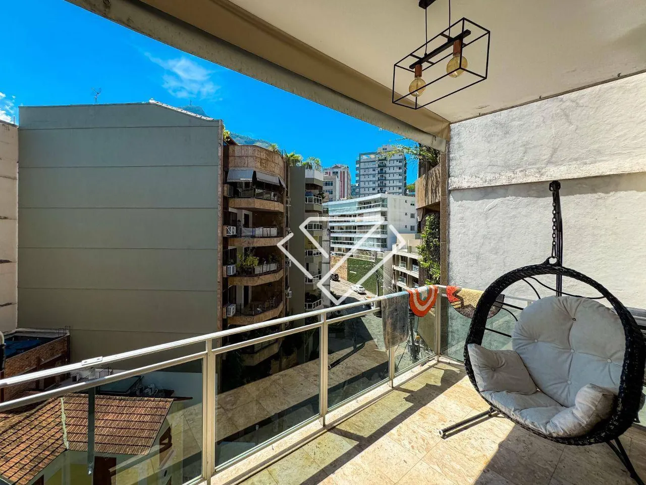 Apartamento com 2 dormitórios à venda, 110 m² por R$ 1.700.000,00 - Lagoa - Rio de Janeiro