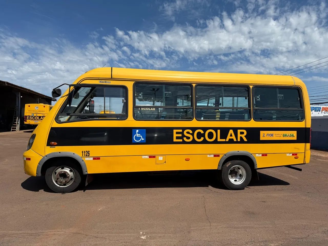 Microônibus escolar iveco cityclass ano 2014/2014 com 29 lugares em cascavel Paraná  - Foto 15