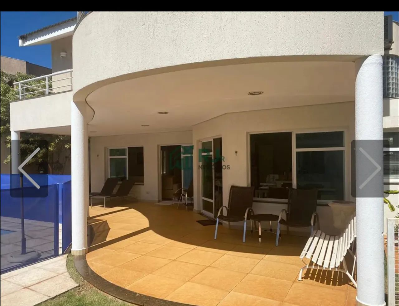 Casa de Condomínio à Venda