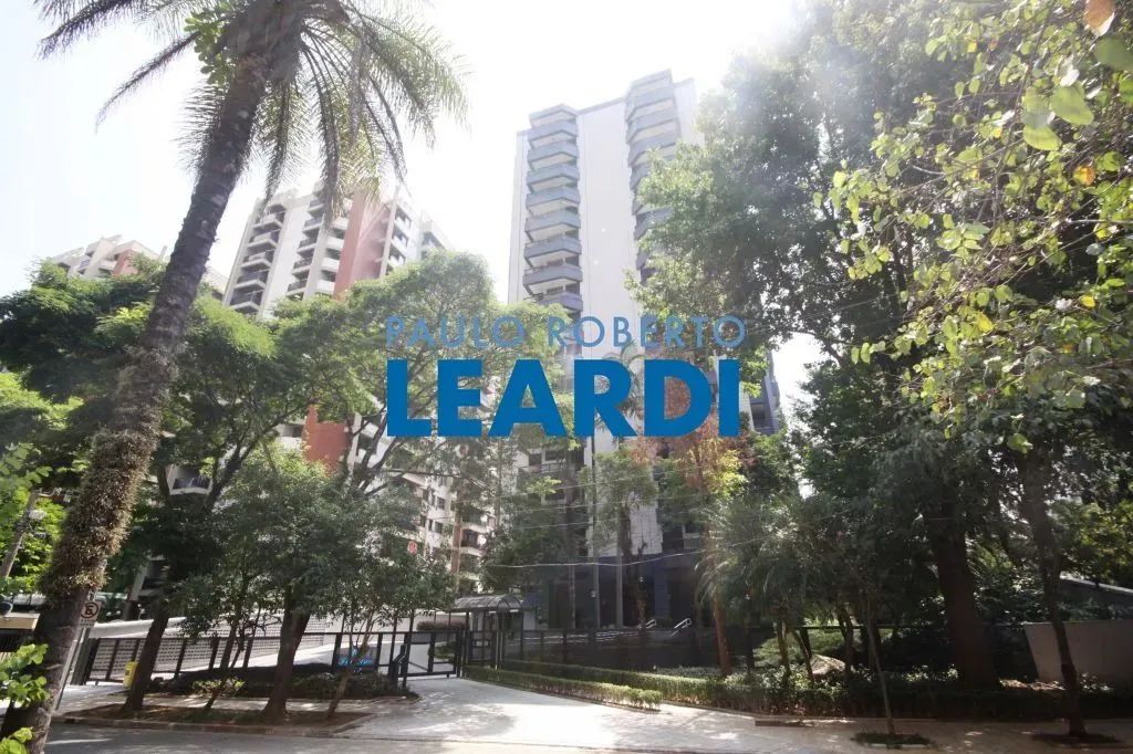 APARTAMENTO - ALPHAVILLE - SP