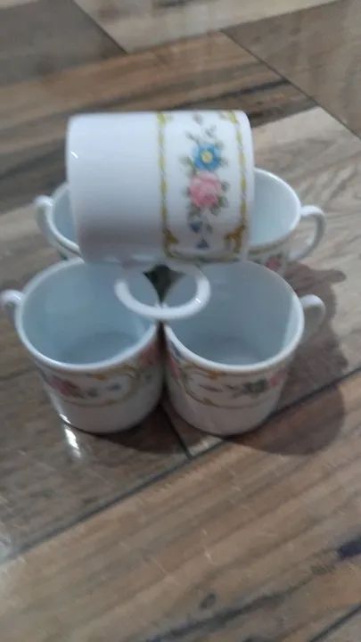 5 xicaras porcelana Rener  - Foto 2
