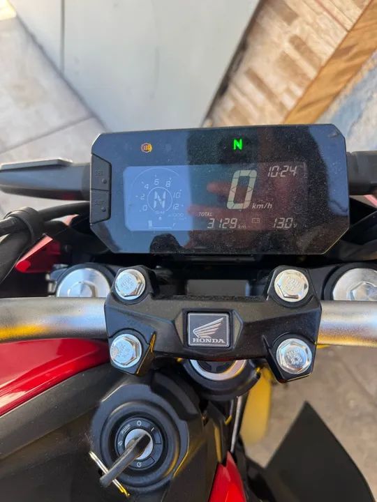 Honda CB Twister 250 2023 - Impecável - Foto 4