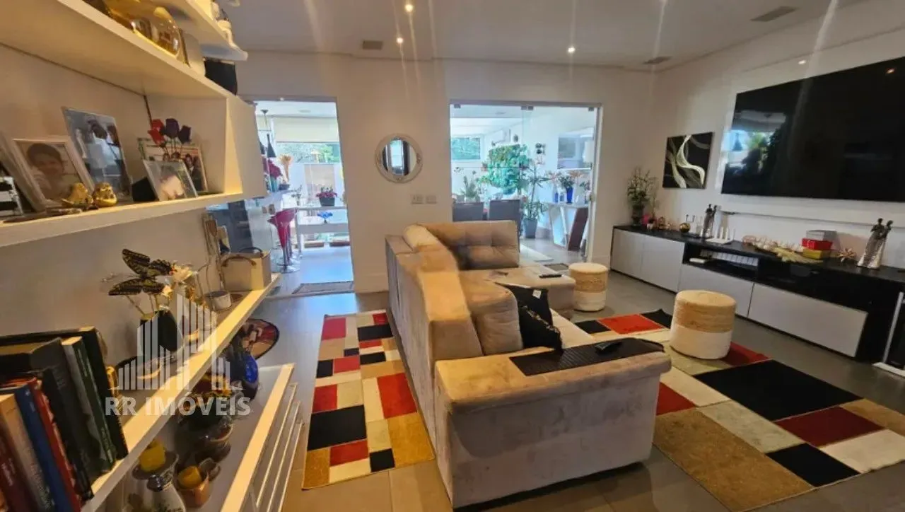 RR8128 Casa 180m² CONDOMÍNIO TAMBORÉ 4 - OPORTUNIDADE - 3 Dorms 4 Vagas - Santana de Parna