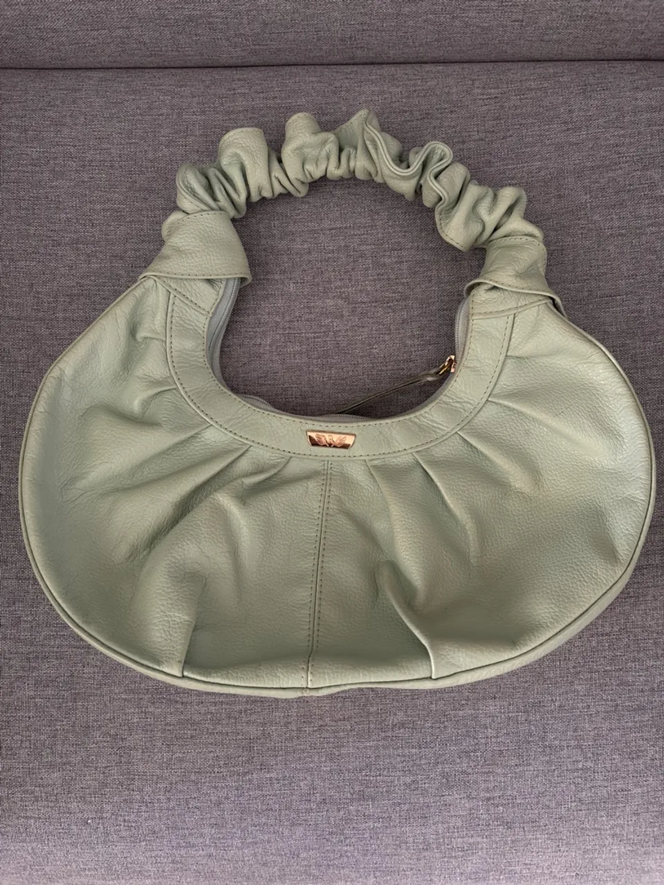 Bolsa Cavalera com alça franzida