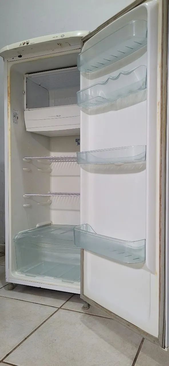 Geleladeira eletrolux RE28 - Foto 5
