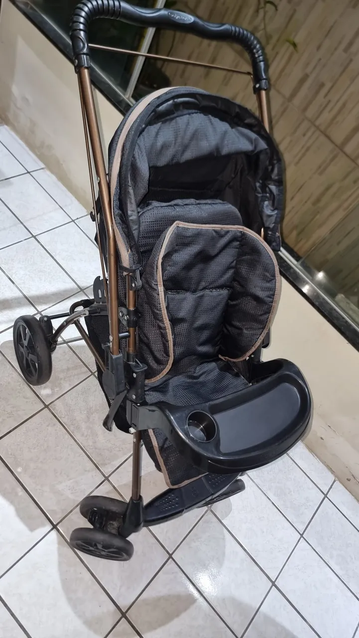 Carrinho + bebê conforto + Bolsa Canguru