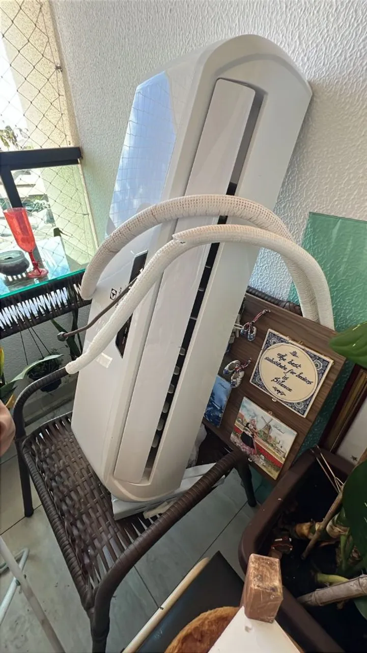 Ar condicionado 9 Mil BTUs 1900 Reais INSTALADO