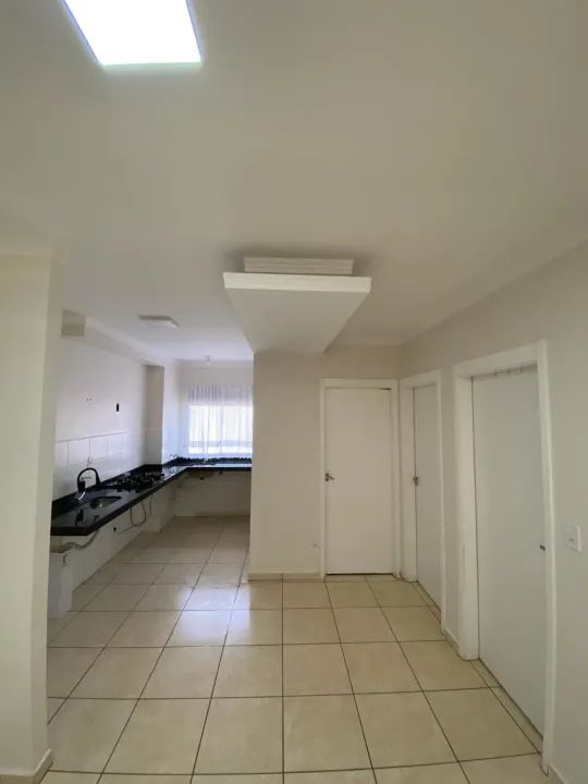 Apartamento para venda no Condomínio Lar Alemanha, com 44m², 1 vaga. - Foto 2