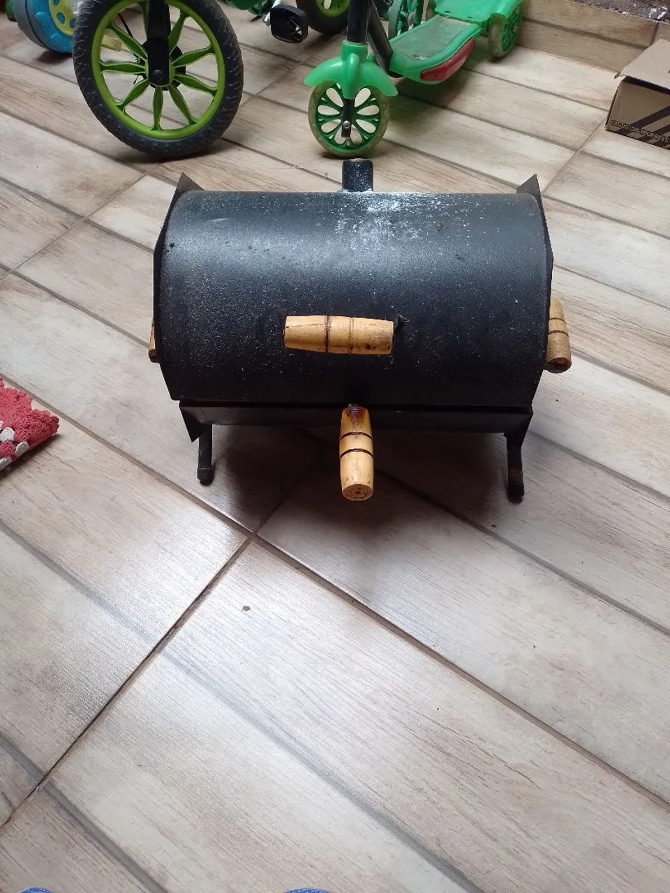 Mini Churrasqueira Portátil para Seu Espaço Gourmet