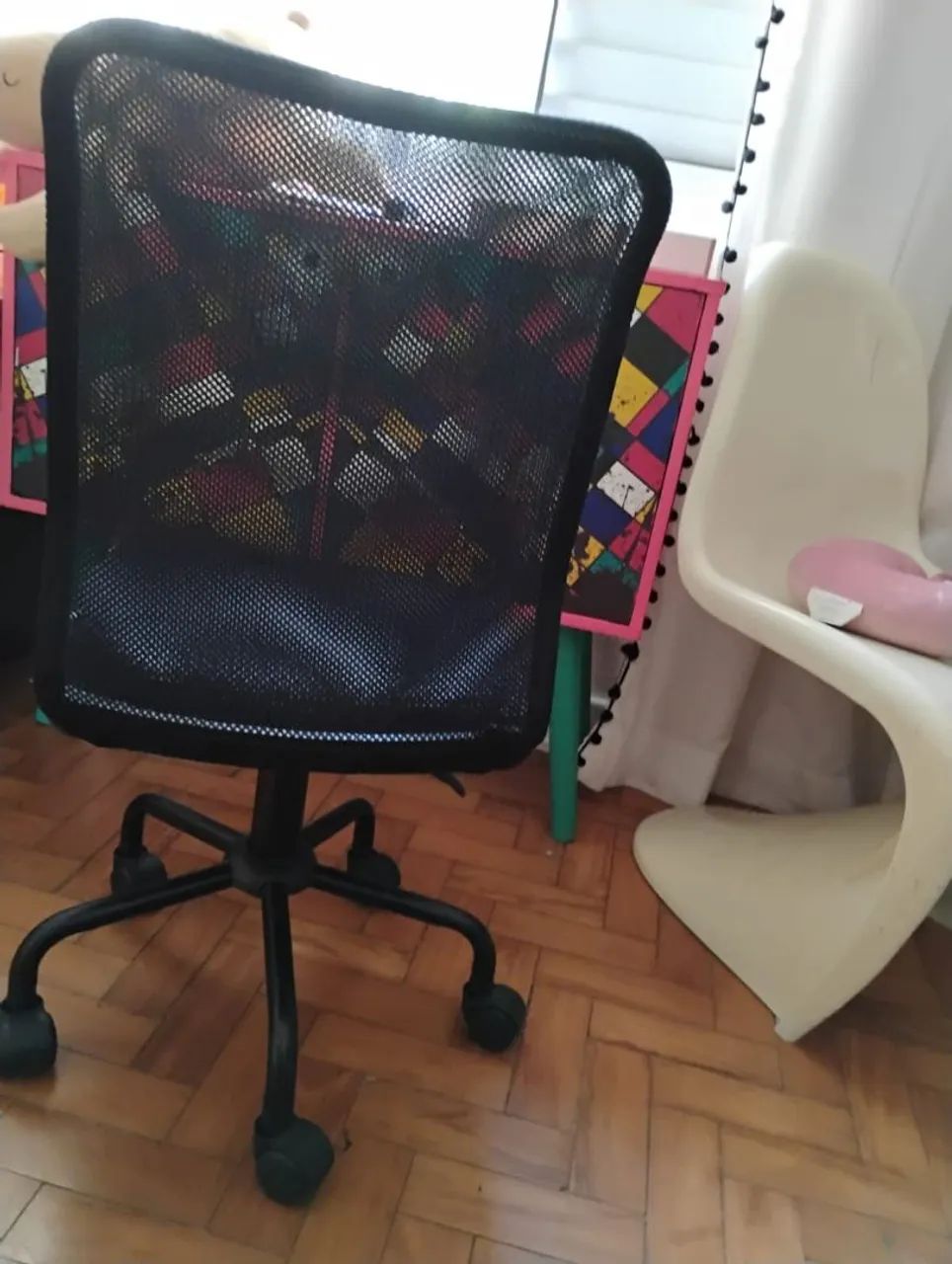 Cadeira de Escritório Ergonômica Preta tok stok  - Foto 6