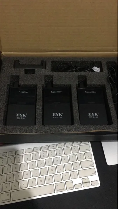 Lapela - Microfone Sem Fio EYK EW-C102