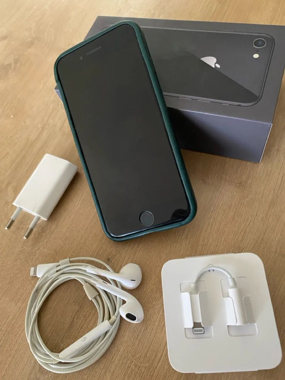 iPhone 8 64GB Preto - Completo, Caixa e Acessórios Originais! Ótima Oportunidade