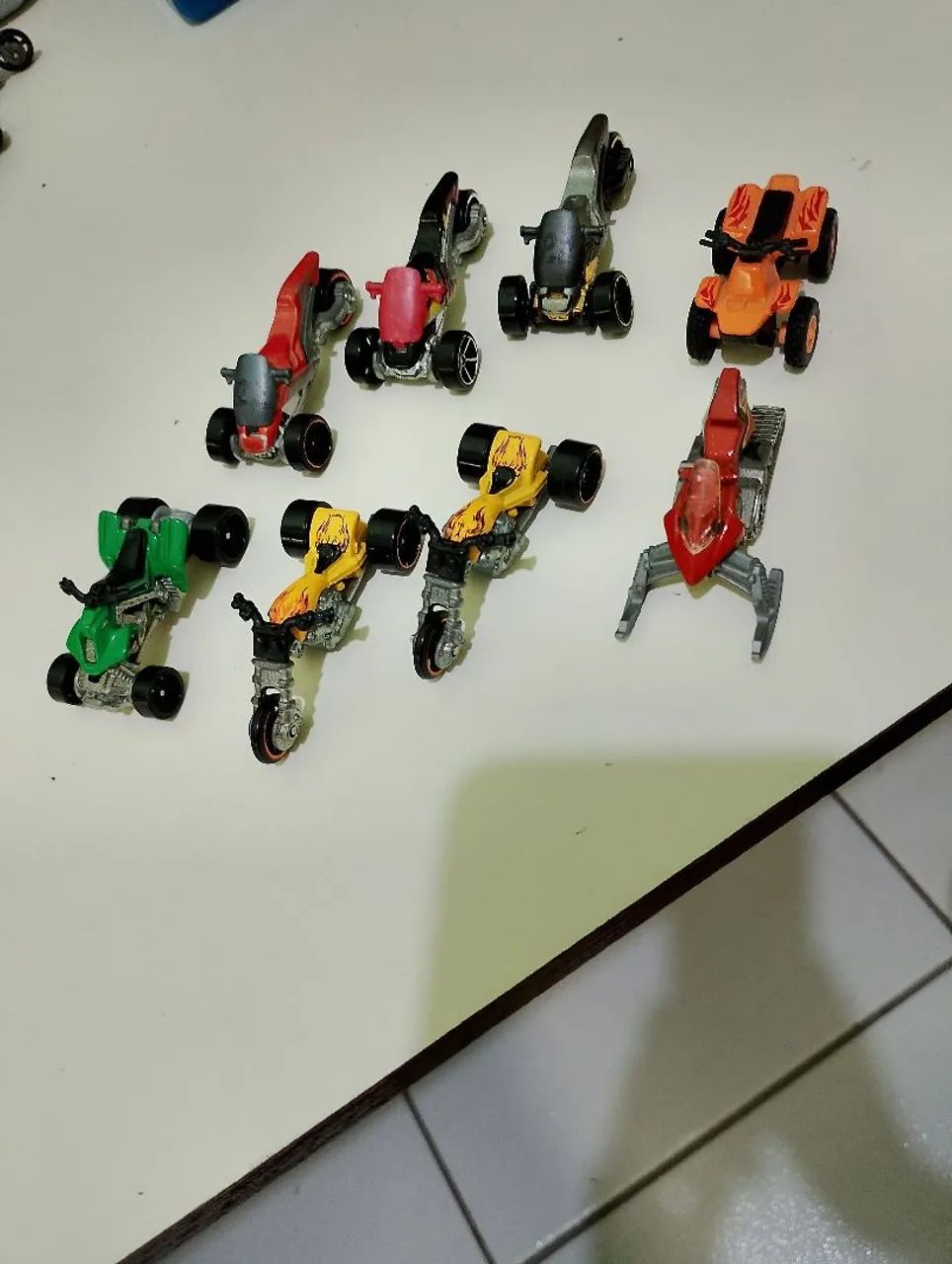 Motos Hotwheels triciclos e quadriciclos  - Foto 2